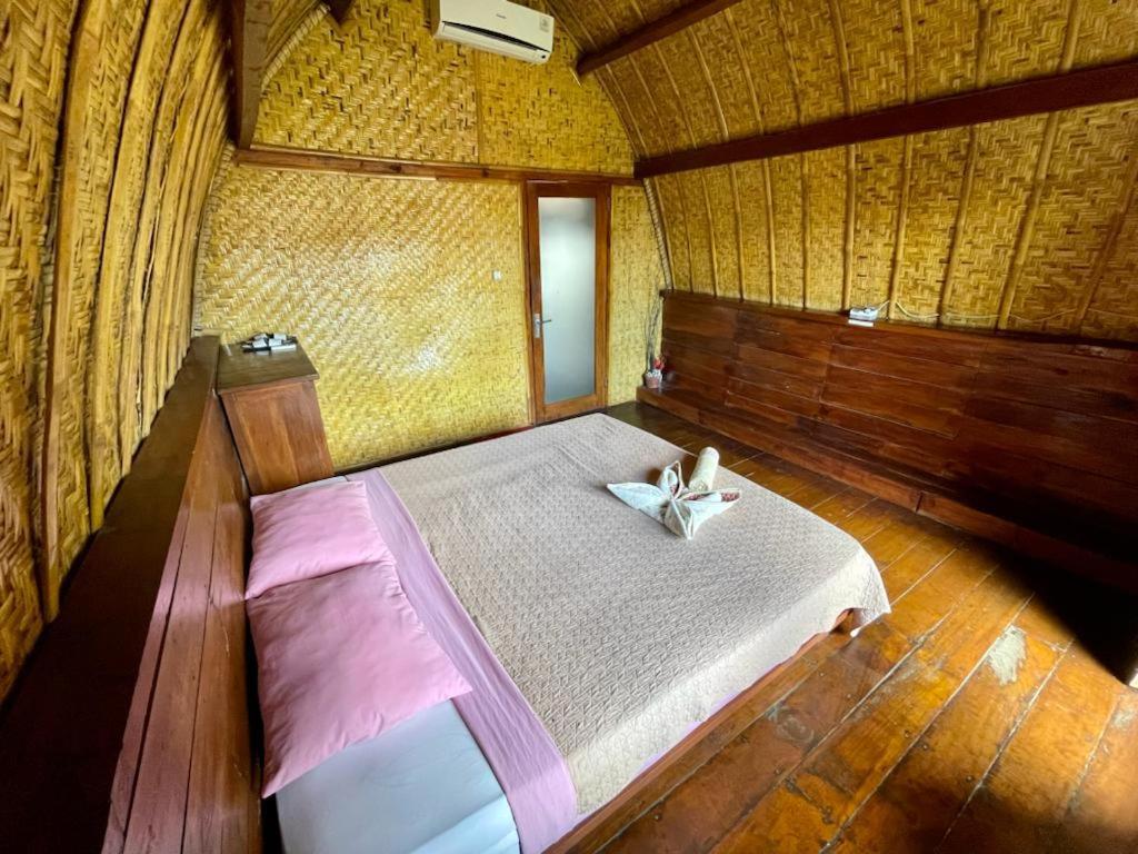The Golden Ave Bungalow Gili Trawangan Exterior foto