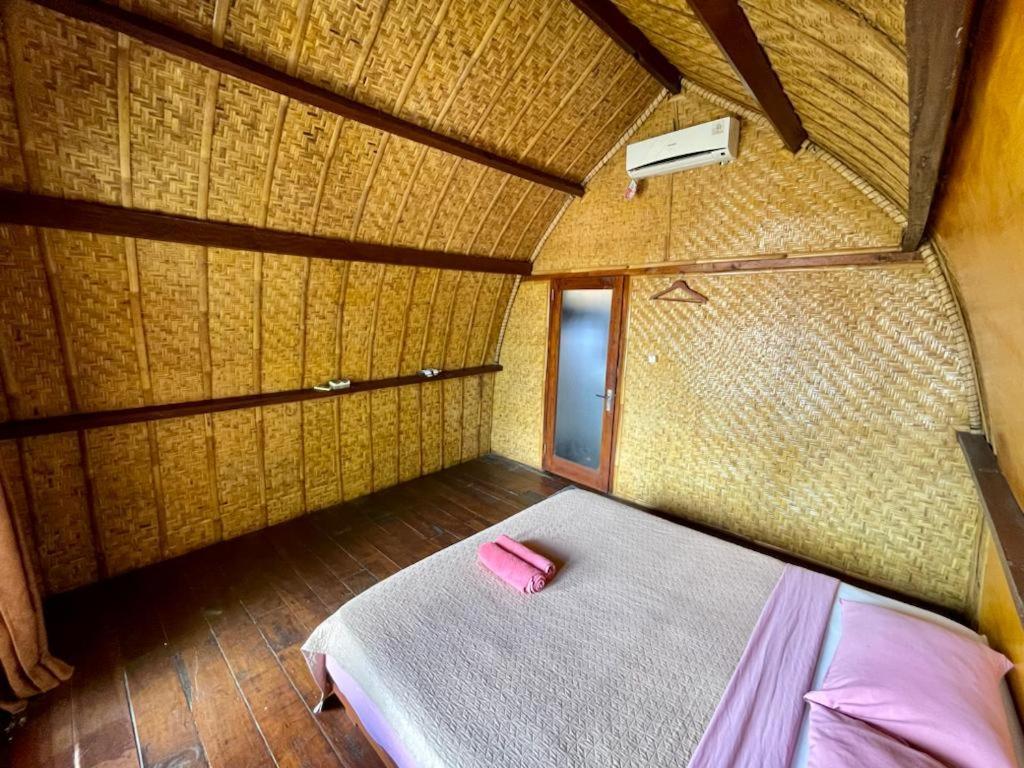 The Golden Ave Bungalow Gili Trawangan Quarto foto